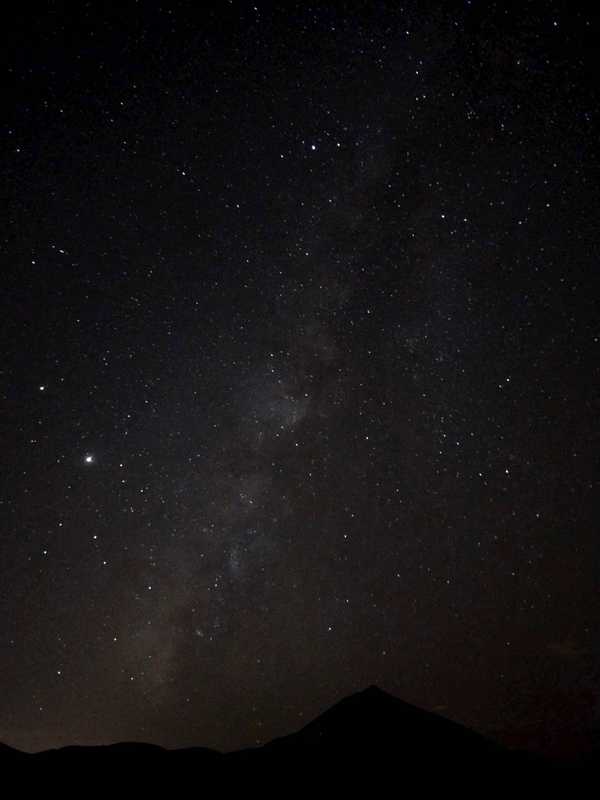 The Milky Way over the Teide. Aperture ƒ/1.7, Shuter Speed 30s, ISO 2000
