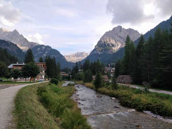 La Marmolada (right) and other peaks seen from Canazei